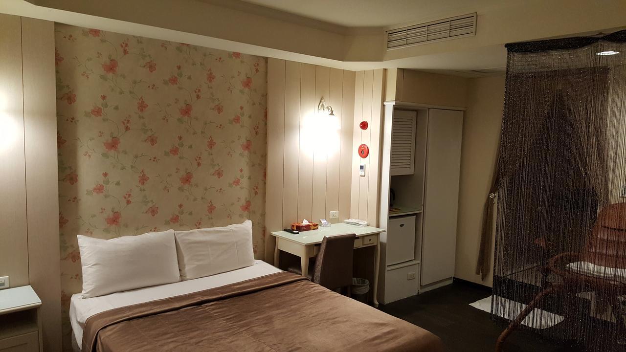 Windmill Fashion Hotel Kaohsiung Luaran gambar