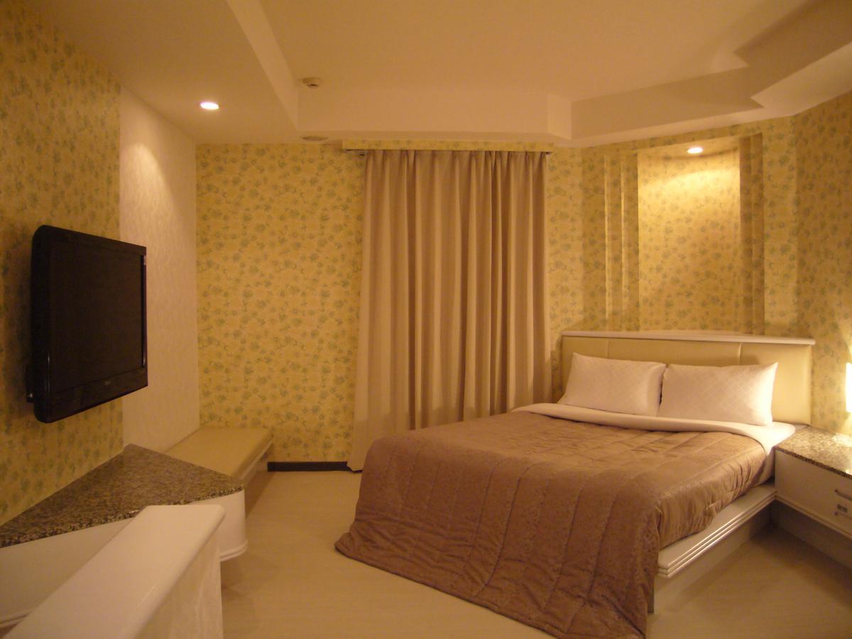 Windmill Fashion Hotel Kaohsiung Luaran gambar